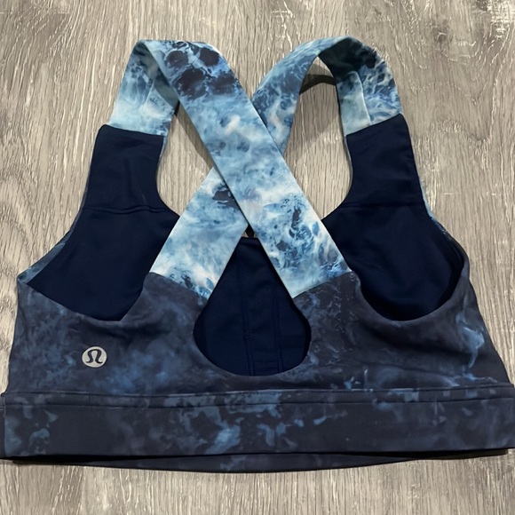 Blue wave printed lulu sports bra - Picture 2 of 2